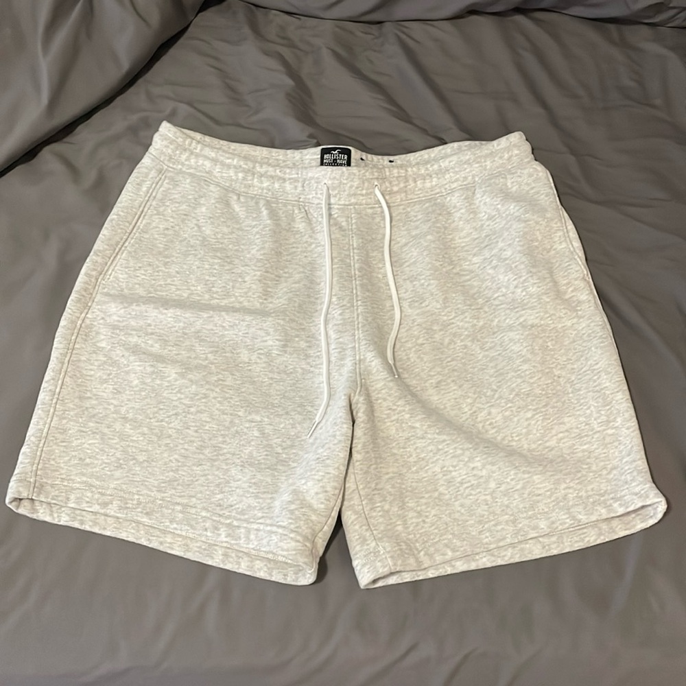 Hollister Sweatshorts 5in inseam